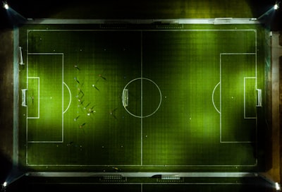 الجزائر وألمانيا 1982تعليق صلاح نيوس يكتب التاريخ