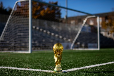 الاتحاد والهلالقصة التنافس الأبرز في كرة القدم السعودية