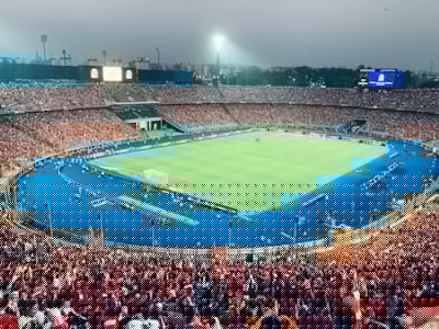 الدوريالإسبانيالدرجةالأولىRFEFبطولةكرةالقدمالثانيةفيإسبانيا